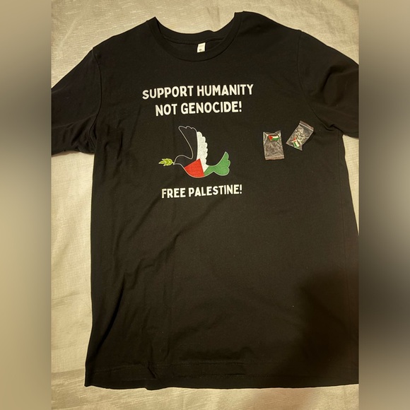 NEW! Free Palestine T Shirt AND Two Palestinian Flag Pins Black XL - Picture 2 of 6